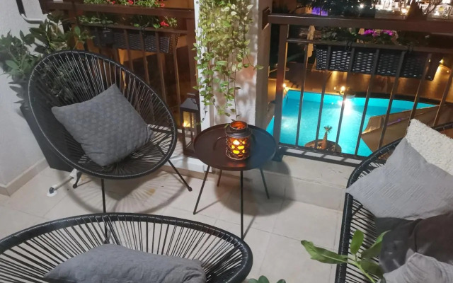 Paradise Bay D8 Apartment