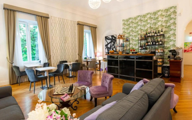 Mangili Garden Hotel