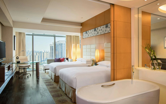 Renaissance Shanghai Putuo Hotel – Guest Rooms – Shanghai