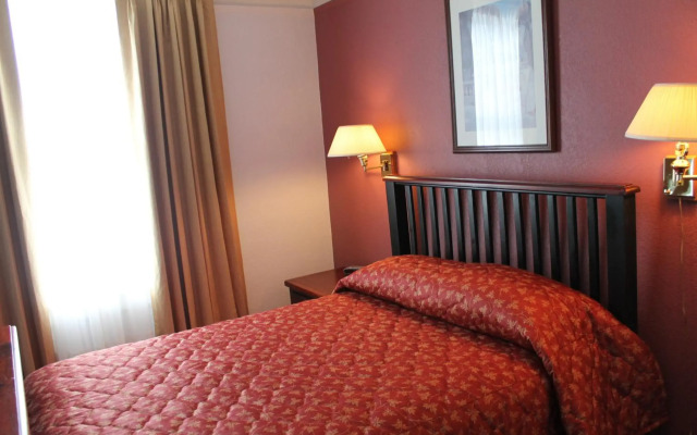 James Bay Inn Hotel & Suites