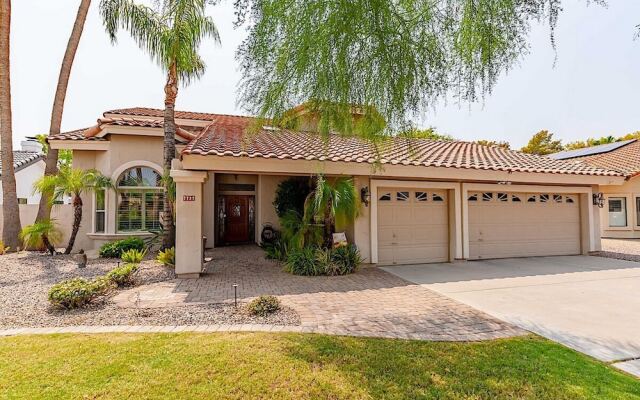 Paradise Retreat 4BR by Casago