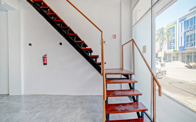 Super OYO 90559 Gamacity Residence