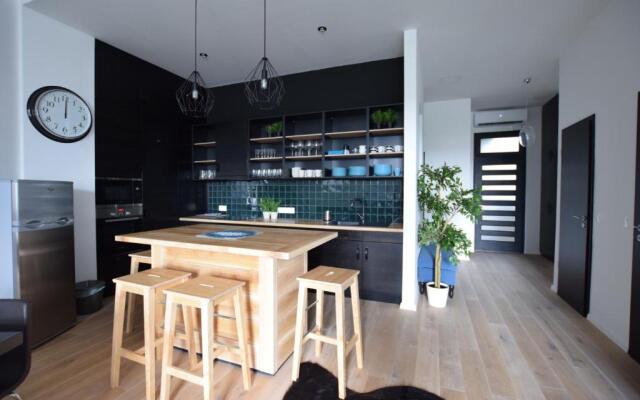 Luxury Apartment by Hi5 - Bajcsy Suite