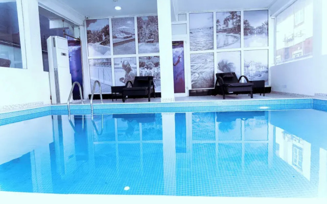 1-bed Flat - Lekki Phase 1 - Pool - Spa - Balcony