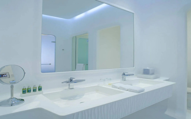 Otique Aqua Hotel Shenzhen