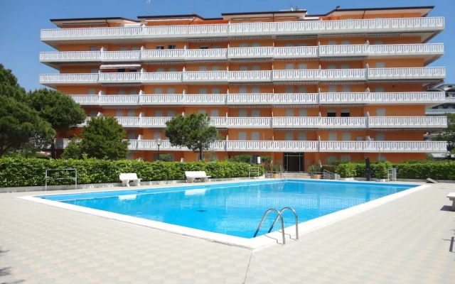 Modern Flat With Pool View Balcony