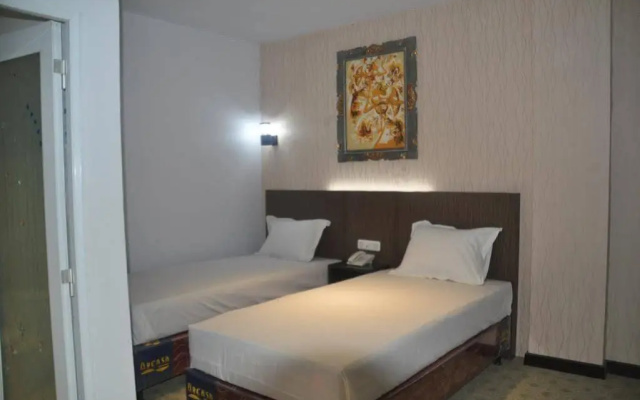 Hotel O Makassar near Losari Beach formerly Ocean View Hotel – Guest Rooms – Makassar