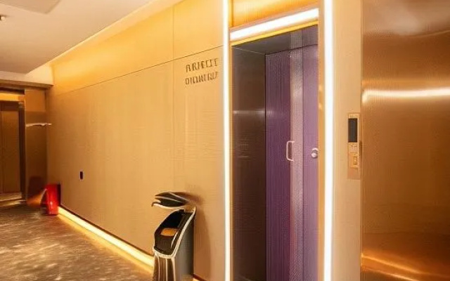 Lavande Hotel (Shenzhen East Gate International Trade metro station store) – Hotel Rooms – Shenzhen
