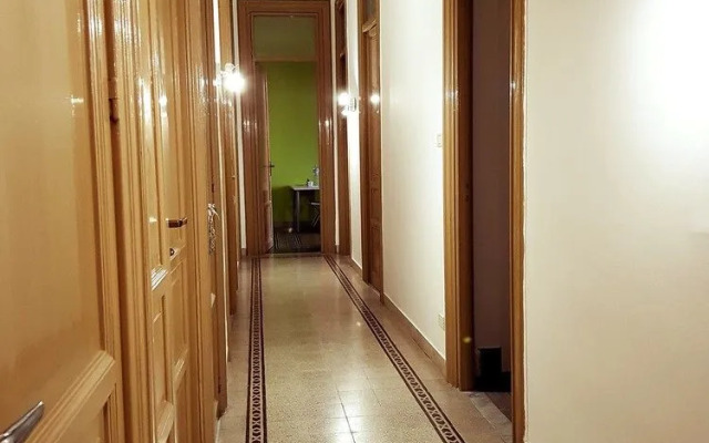 Jonathan Hostel & GuestHouse