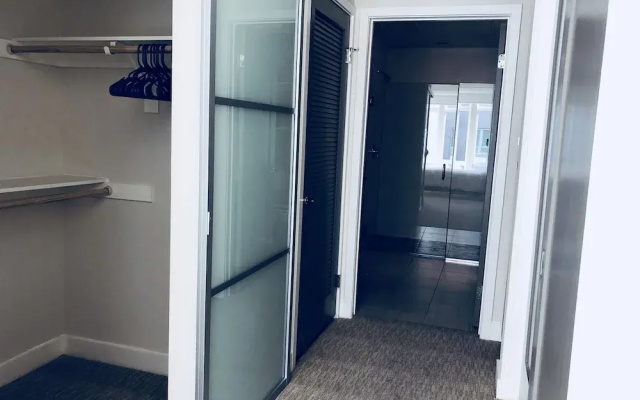 New Lyfe Finest Luxury Apartment