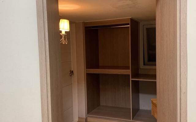 Tongyeong Camellia House