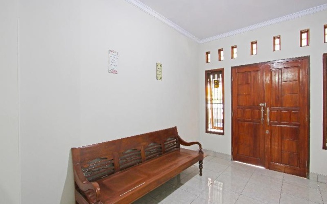 91487 Ib Homestay Syariah – Hotel Rooms – Tegal