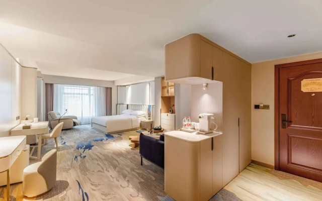 Ramada Plaza By Wyndham Wuhan Dongxi Lake