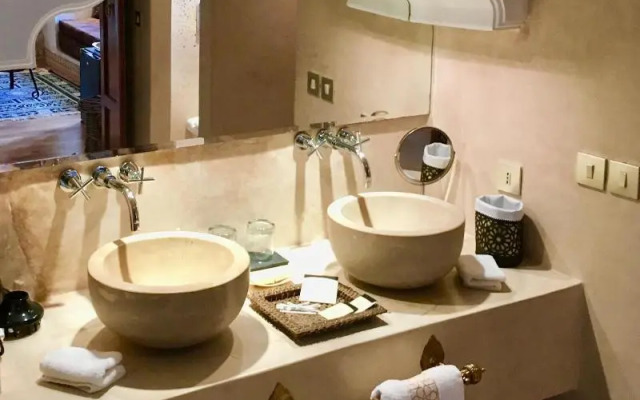 Riad Mayfez Suites & Spa