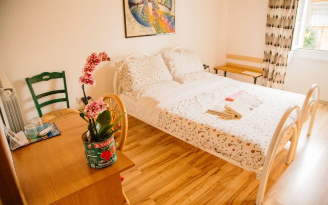 Room-serene Eco-lodge in Trieste's Green