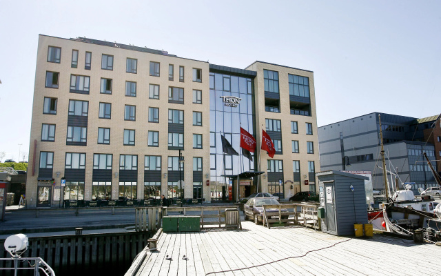 hotelImage