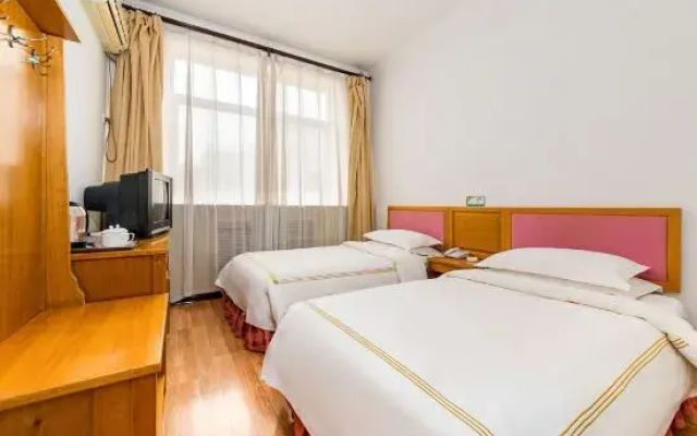 Succeed Hotel