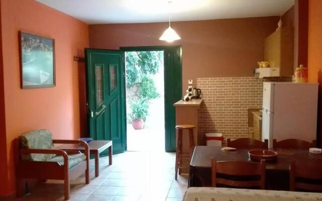 Anastasis Apartments