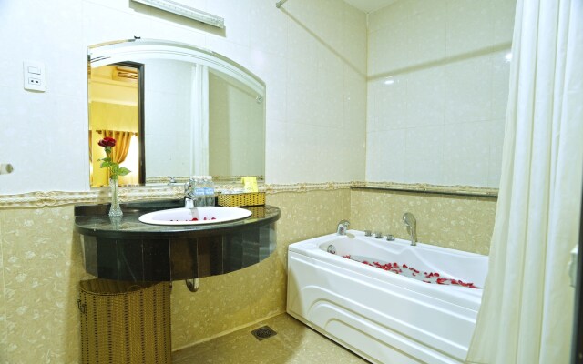 Boss Palace Hotel