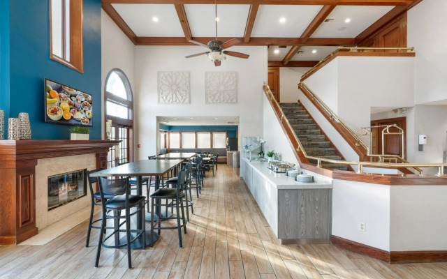 Chase Suites Hotel Brea-Fullerton