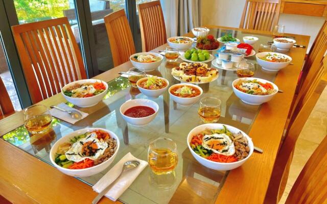 Deluxe villa along the beach