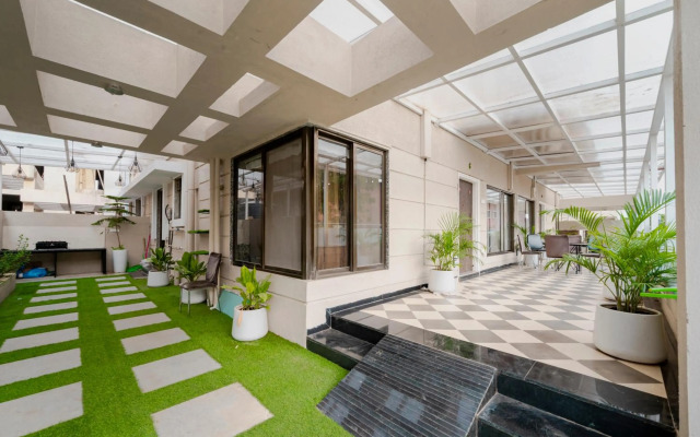 The Retreat-Glasshouse bungalow