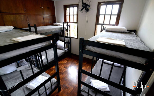 Universidade Pampulha - UP Hostel