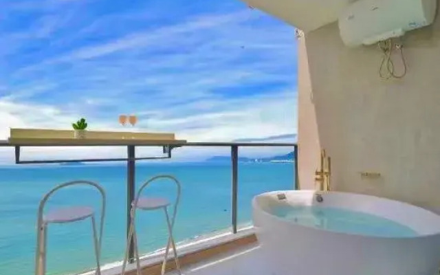 Stay in Yangjiang. Come see the Beach House