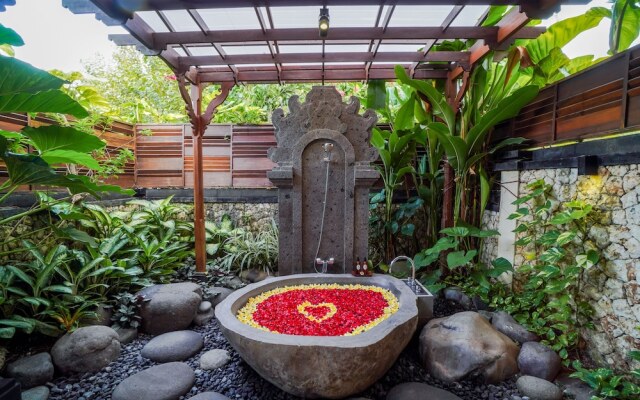 Giri Bhagawan Villas Spa