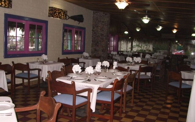 Hotel Oasis