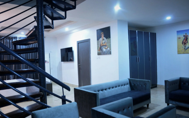 Caesar'S Luxury Hotel