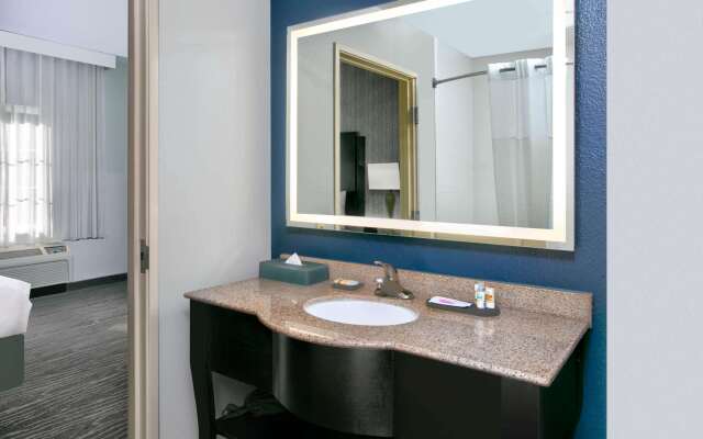 La Quinta Inn & Suites by Wyndham Palestine