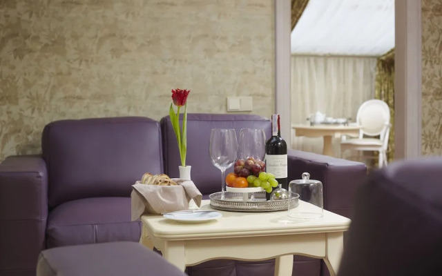 Vintage Boutique Hotel
