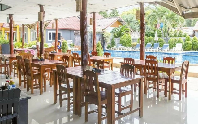 Lanta New Beach Bungalows