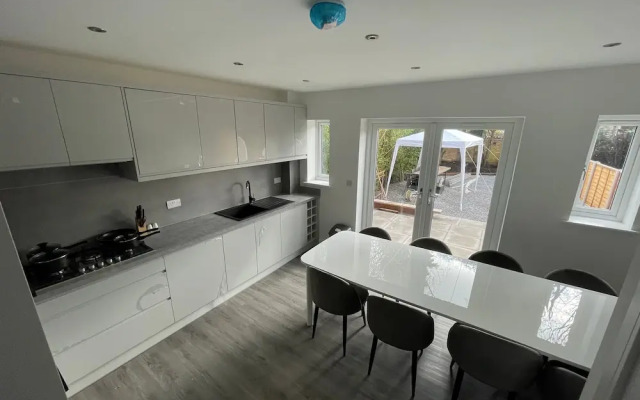 Brand New High Spec House with parking