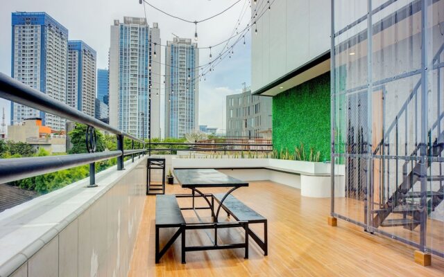 Super OYO 93064 Alhesa Residence