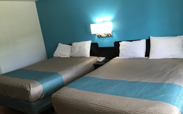 Motel 6 Prairie Du Chien, WI