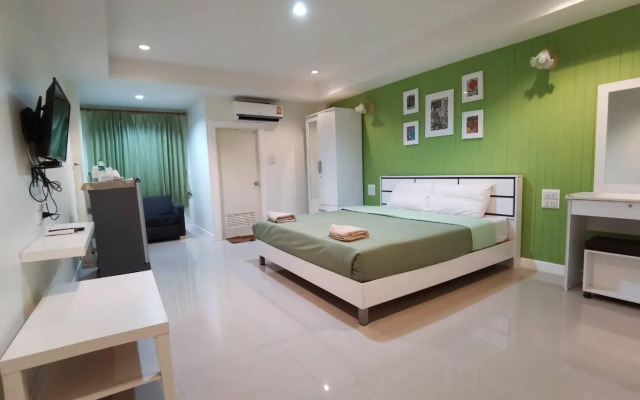 UJ Apartment