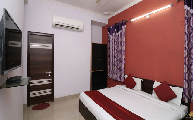 OYO 22954 Hotel Moonlight