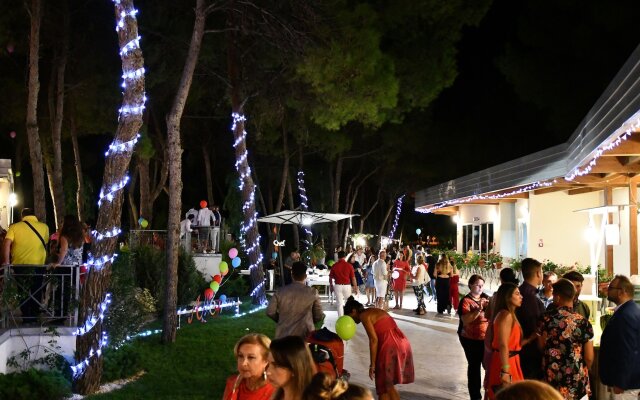 Sira Resort