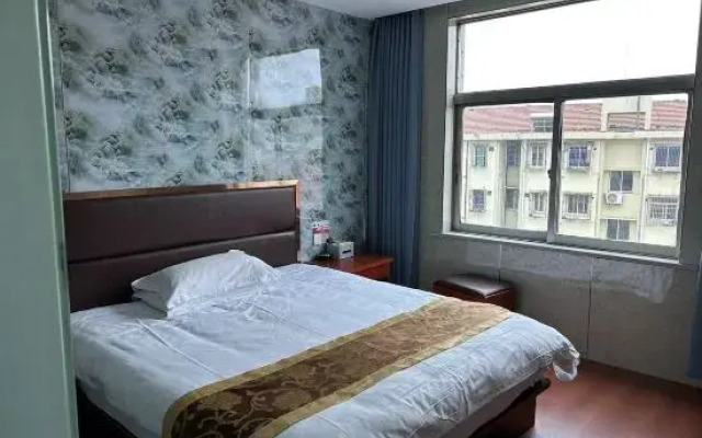 Cixi Jinnan Hotel