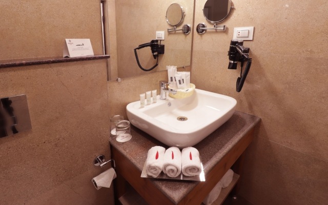 Denzong Shagrila Lords Inn- Hotel & Spa