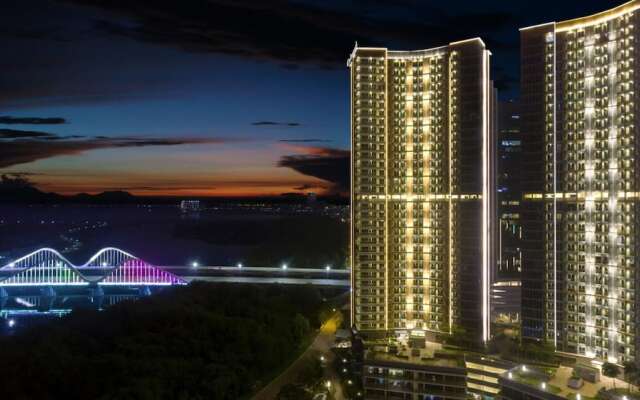 Three-bedrooms, Oakwood Apartments Pik Jakarta