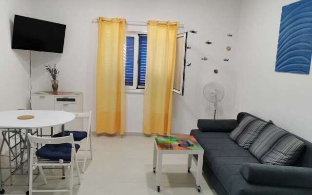 Boutique Apartment in Pirovac With Terrace