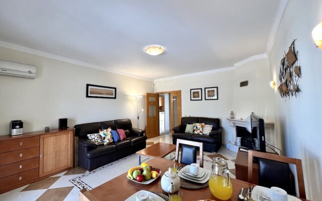 Pêra Brightness Villa by Homing