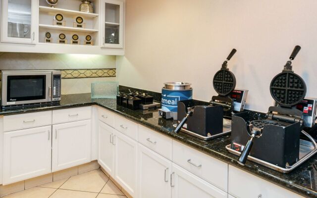 Homewood Suites by Hilton Fresno