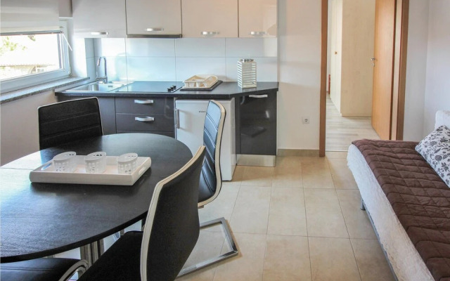 Nice Apartment in Pula With 2 Bedrooms and Wifi