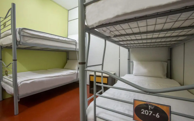 SPOT ON 89788 Musafir Transit Hotel