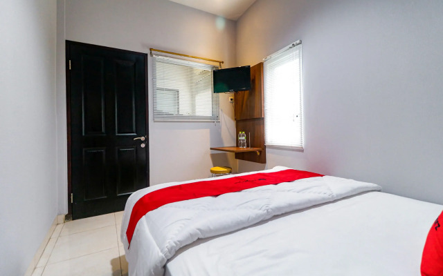 RedDoorz near Kebon Jeruk Jakarta