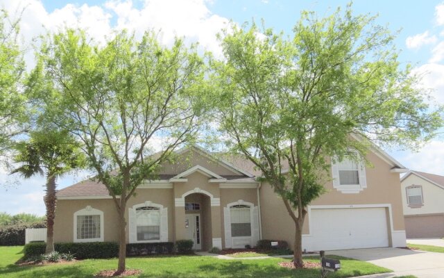 Deluxe Pool Homes by SVV